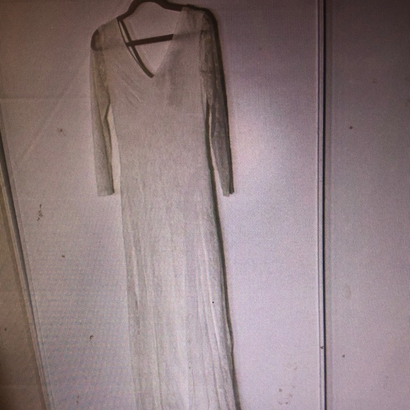 Elegant White Lace Long Sleeve Dress - Picture 1 of 2